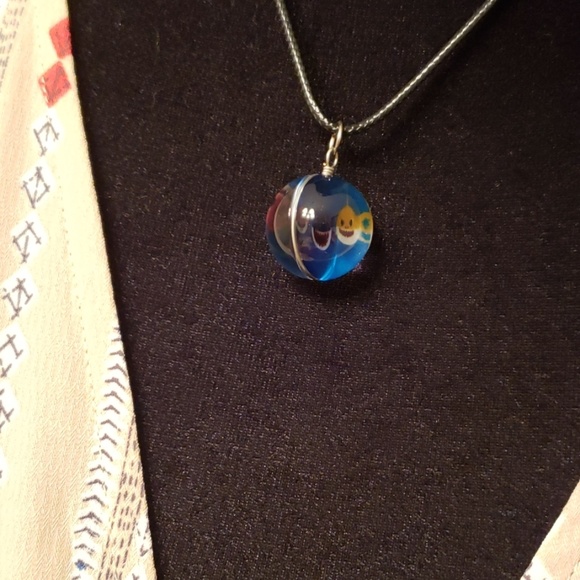 🦈Baby Shark Dble Sided Globe Necklace - Picture 3 of 6